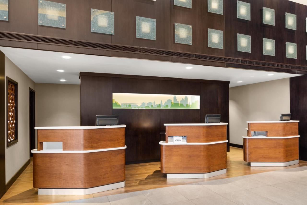 Courtyard By Marriott Minneapolis Downtown Bagian luar foto