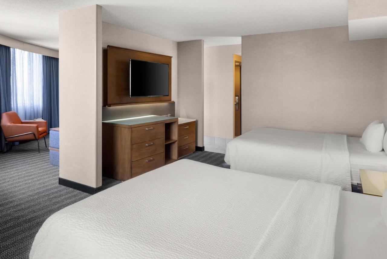 Courtyard By Marriott Minneapolis Downtown Bagian luar foto
