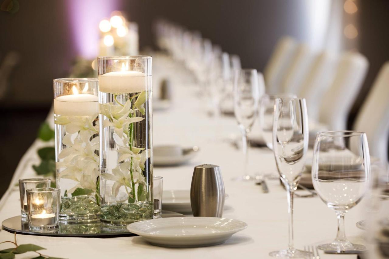 Courtyard By Marriott Minneapolis Downtown Bagian luar foto