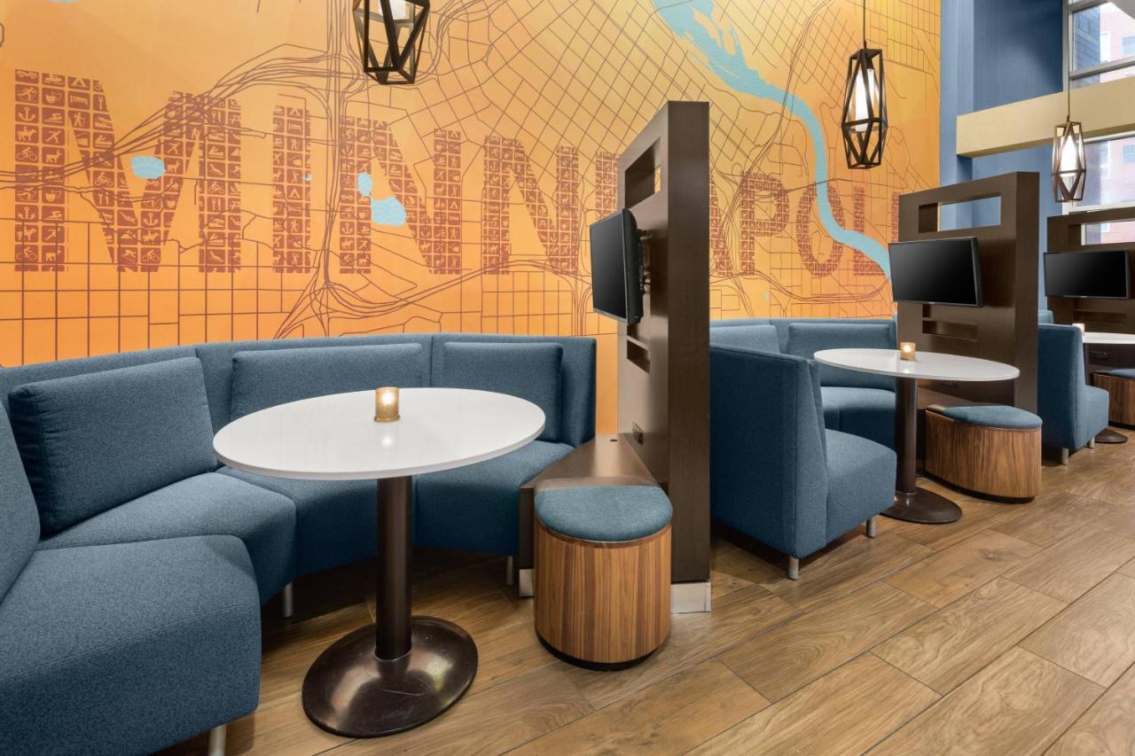 Courtyard By Marriott Minneapolis Downtown Bagian luar foto