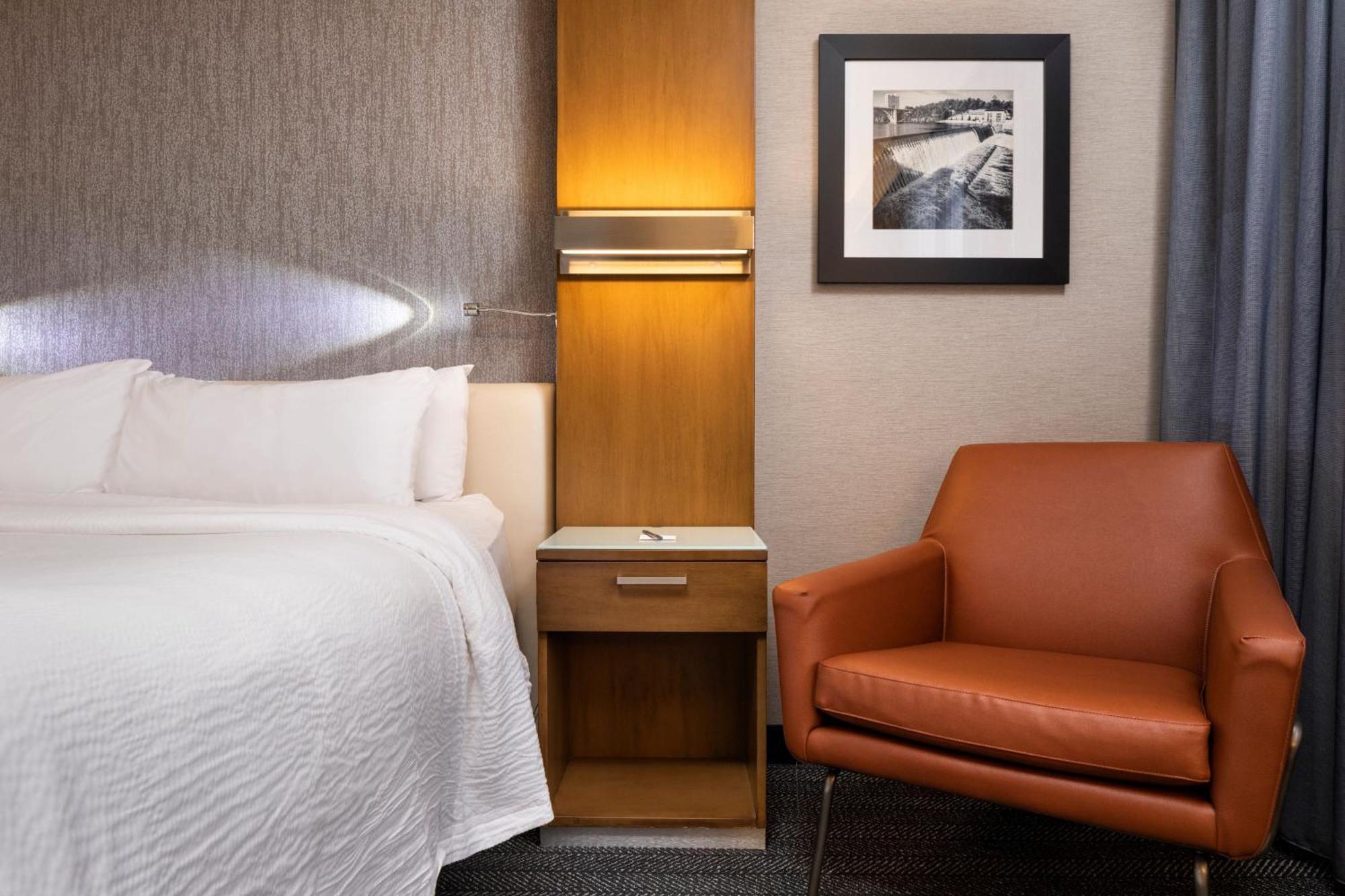 Courtyard By Marriott Minneapolis Downtown Bagian luar foto