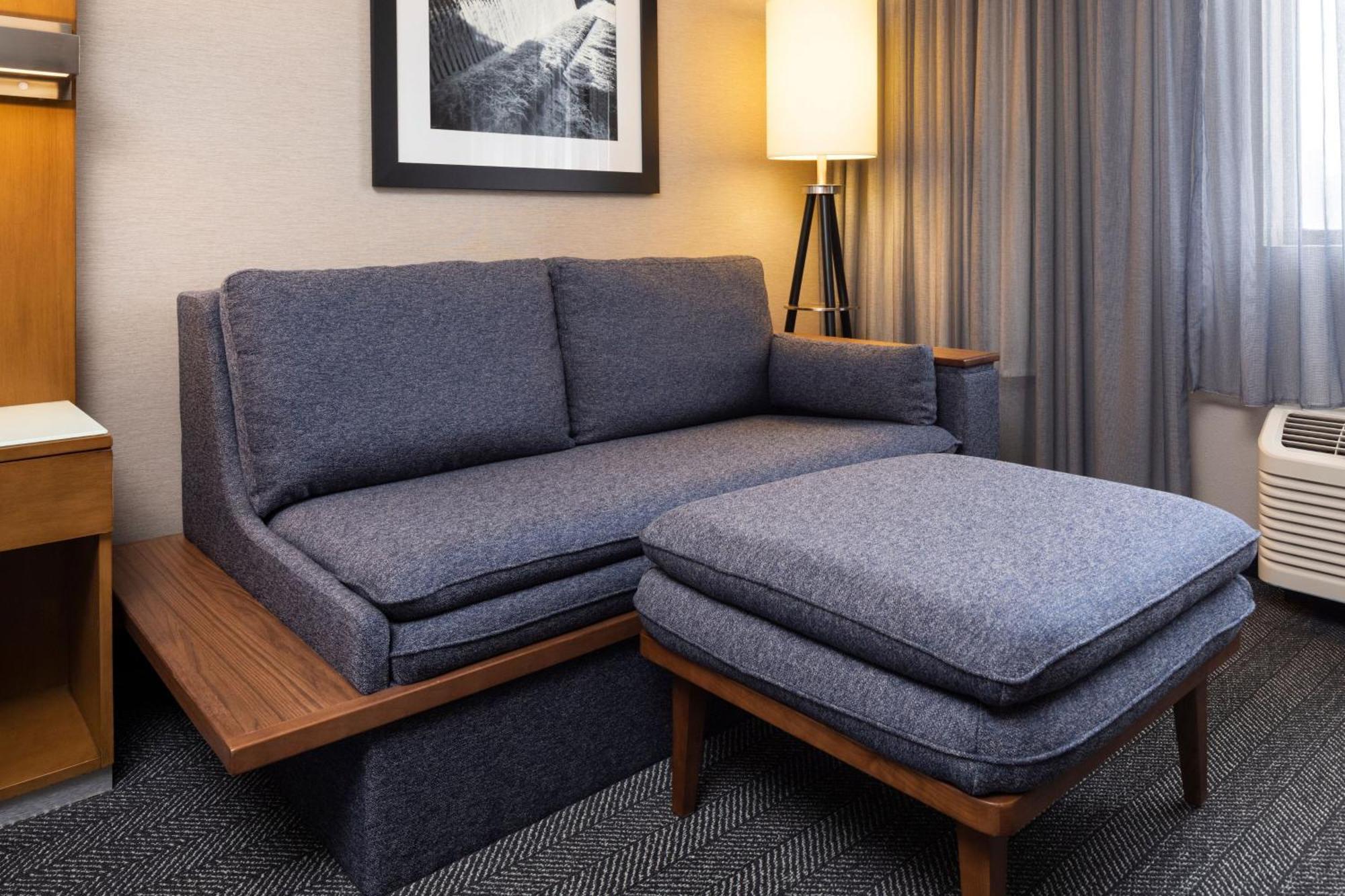 Courtyard By Marriott Minneapolis Downtown Bagian luar foto