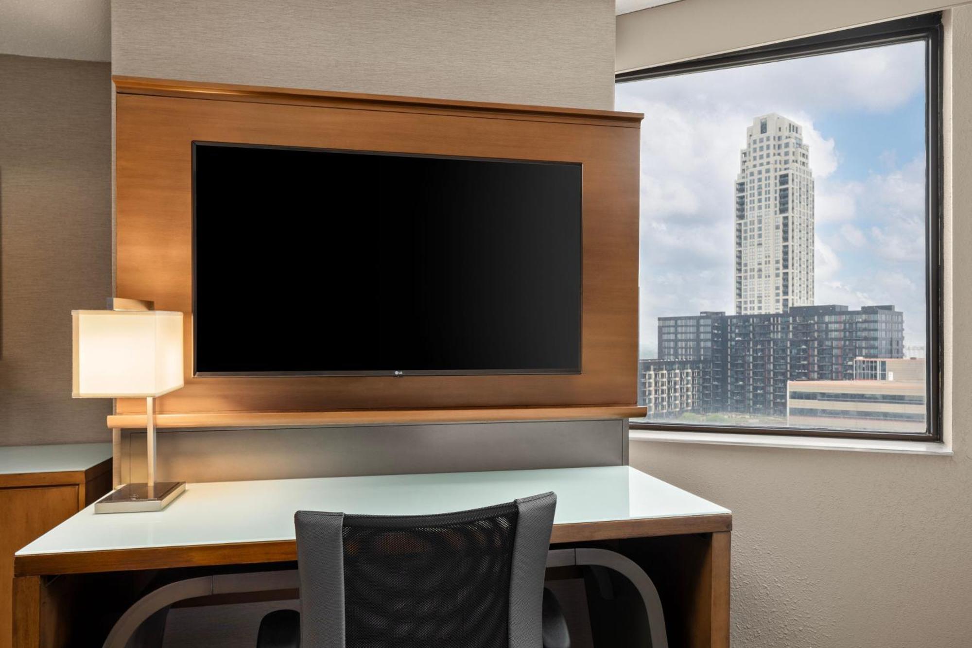 Courtyard By Marriott Minneapolis Downtown Bagian luar foto