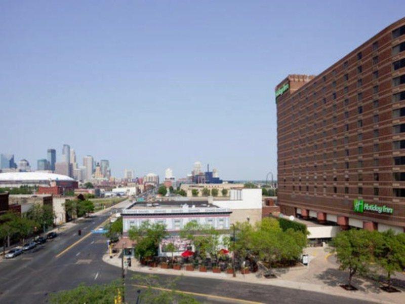 Courtyard By Marriott Minneapolis Downtown Bagian luar foto
